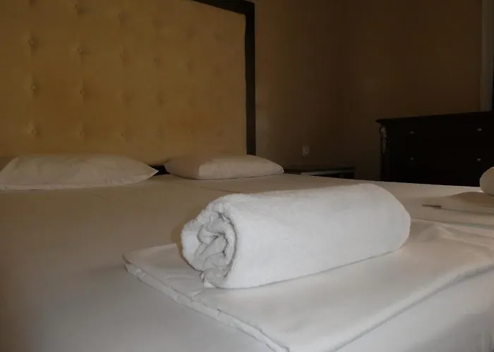 Hotel морска база даскалов # Daskalov Seaside Saints Constantine and Helena